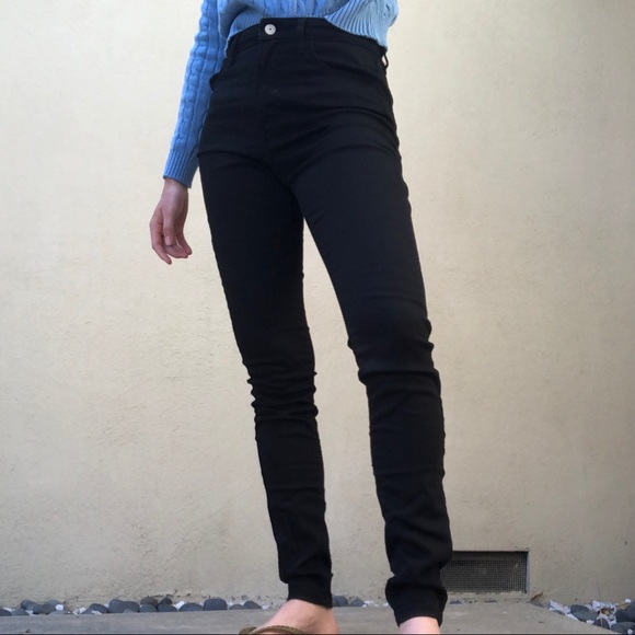 Levi’s High Rise Skinny Jeans - Picture 2 of 6